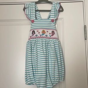 NWT. SOUTHERN SMOCKED COMPANY MERMAID BUBBLE. SIZE 3T.